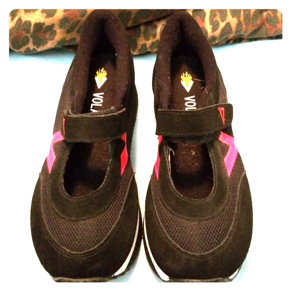 Black Volatile Velcro Shoes